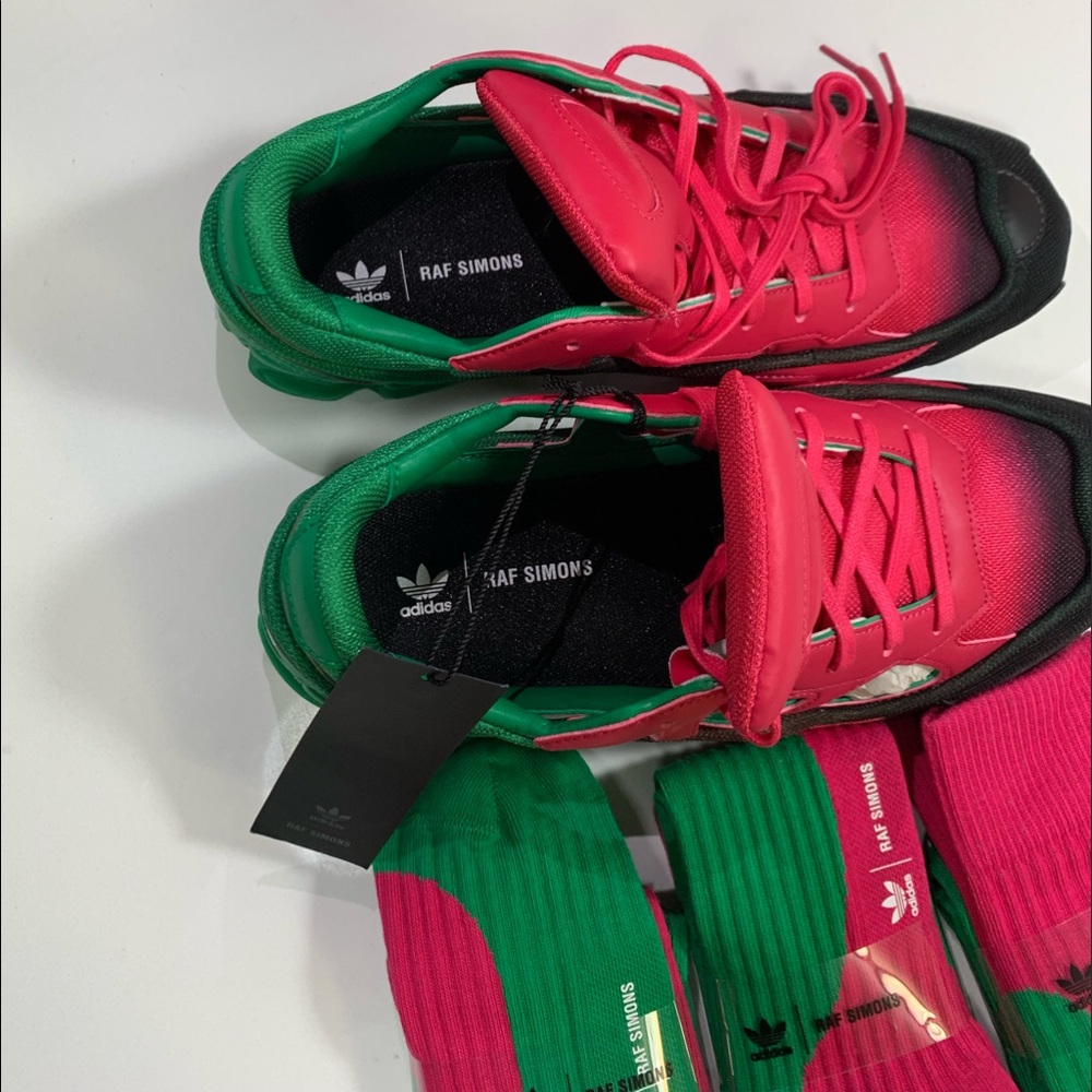 Unisex Adidas x RAF Simons Ozweego sneakers. NWOB - Picture 3 of 5